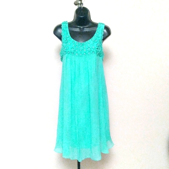 Betsey Johnson Dresses & Skirts - Betsey Johnson Turquoise Beaded Chiffon Sleeveless Cocktail Dress Size 10